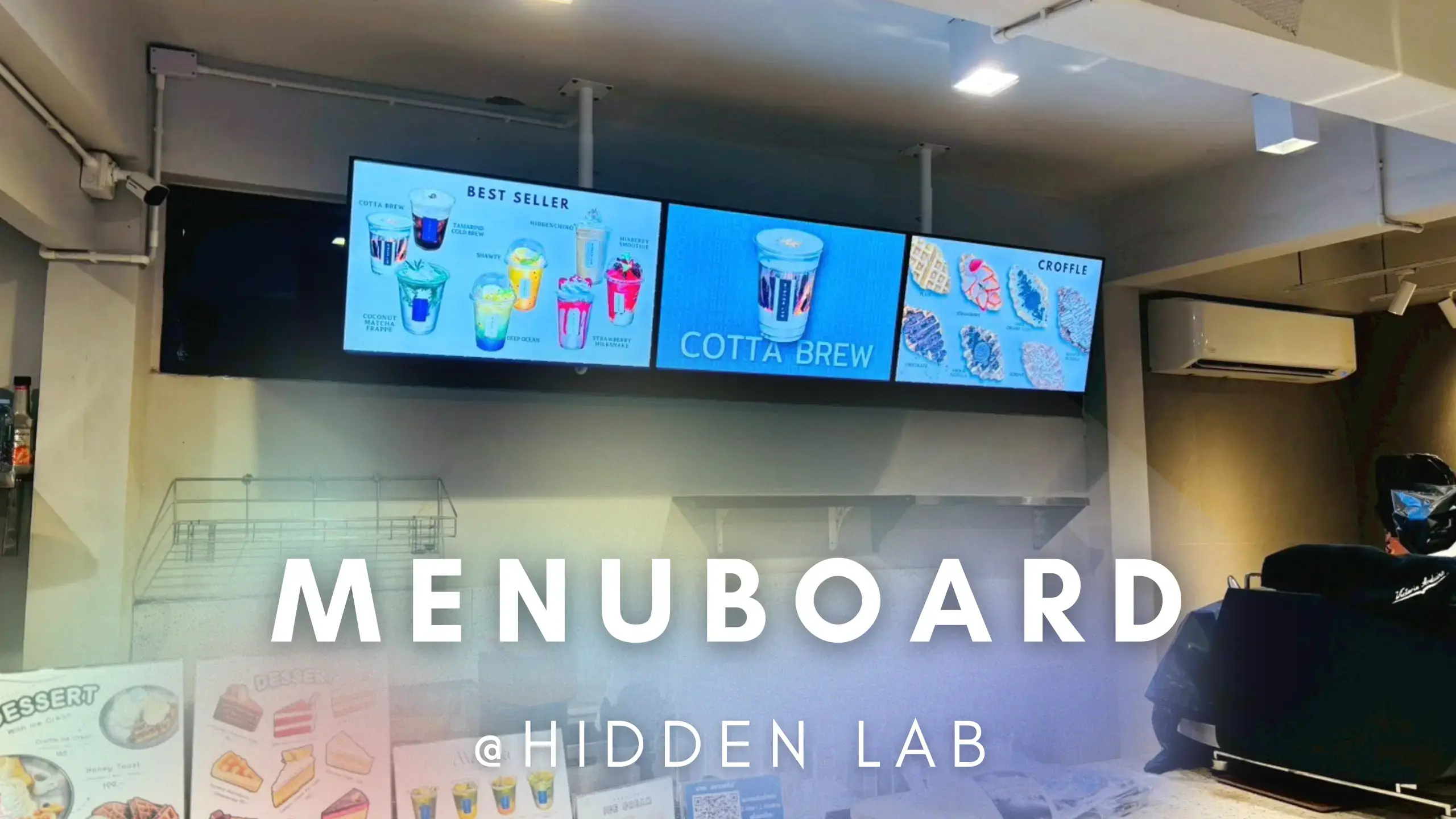 Hidden Lab บางแสน คาเฟ่ที่ซ่อนความสร้างสรรค์ไว้ในทุกมุมมอง พร้อมจอ SOLUM-Digital Menu Board Solution ที่ตอบโจทย์ Cafe ยุคใหม่