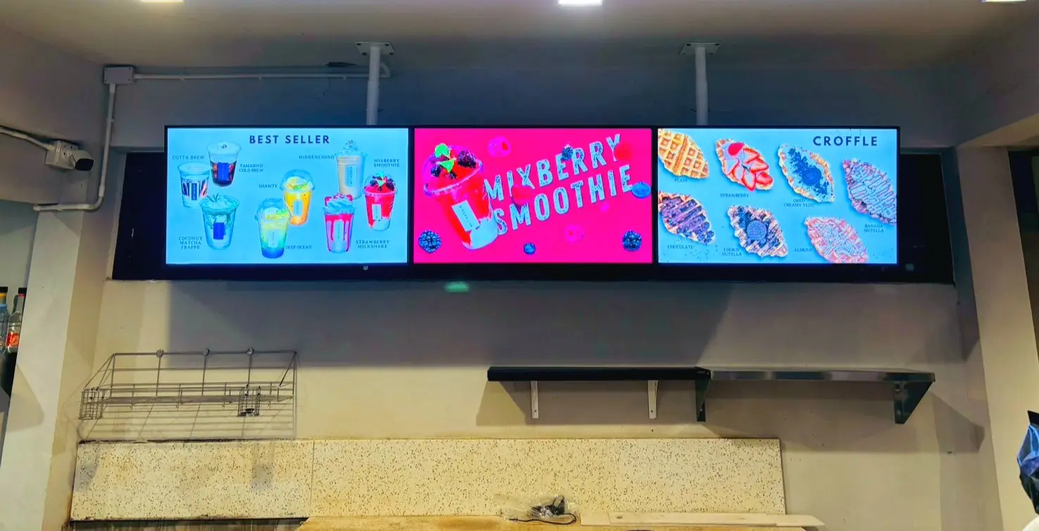 Hidden Lab บางแสน คาเฟ่สุดชิคพร้อมจอ Digital Menu Board จากดีไซน์เนจ